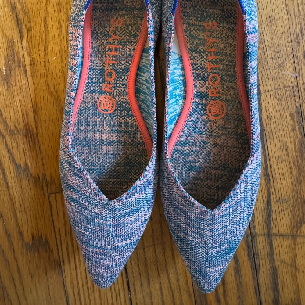 Rothy’s turquoise melange points size 8